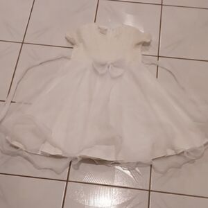 4/$60 Sparkly White Layered Dress - Size 8 (Girl)